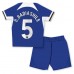Chelsea Benoit Badiashile #5 Replika Babykläder Hemma matchkläder barn 2023-24 Korta ärmar (+ Korta byxor)